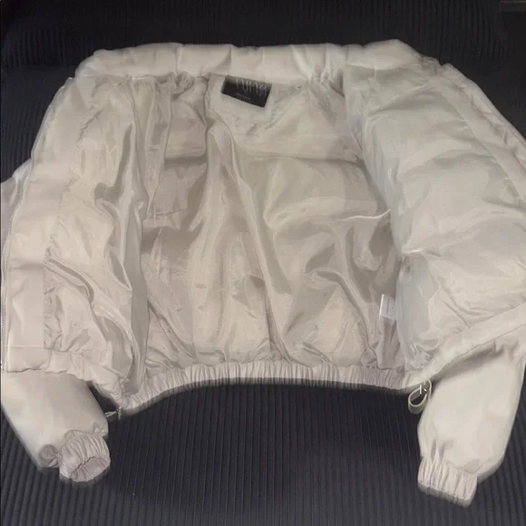 Puffer Jacket - Picture 2 of 4